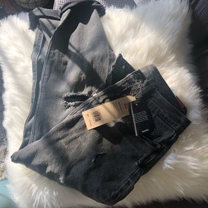 NWT: Wedgie Fit Levi Mom Jeans